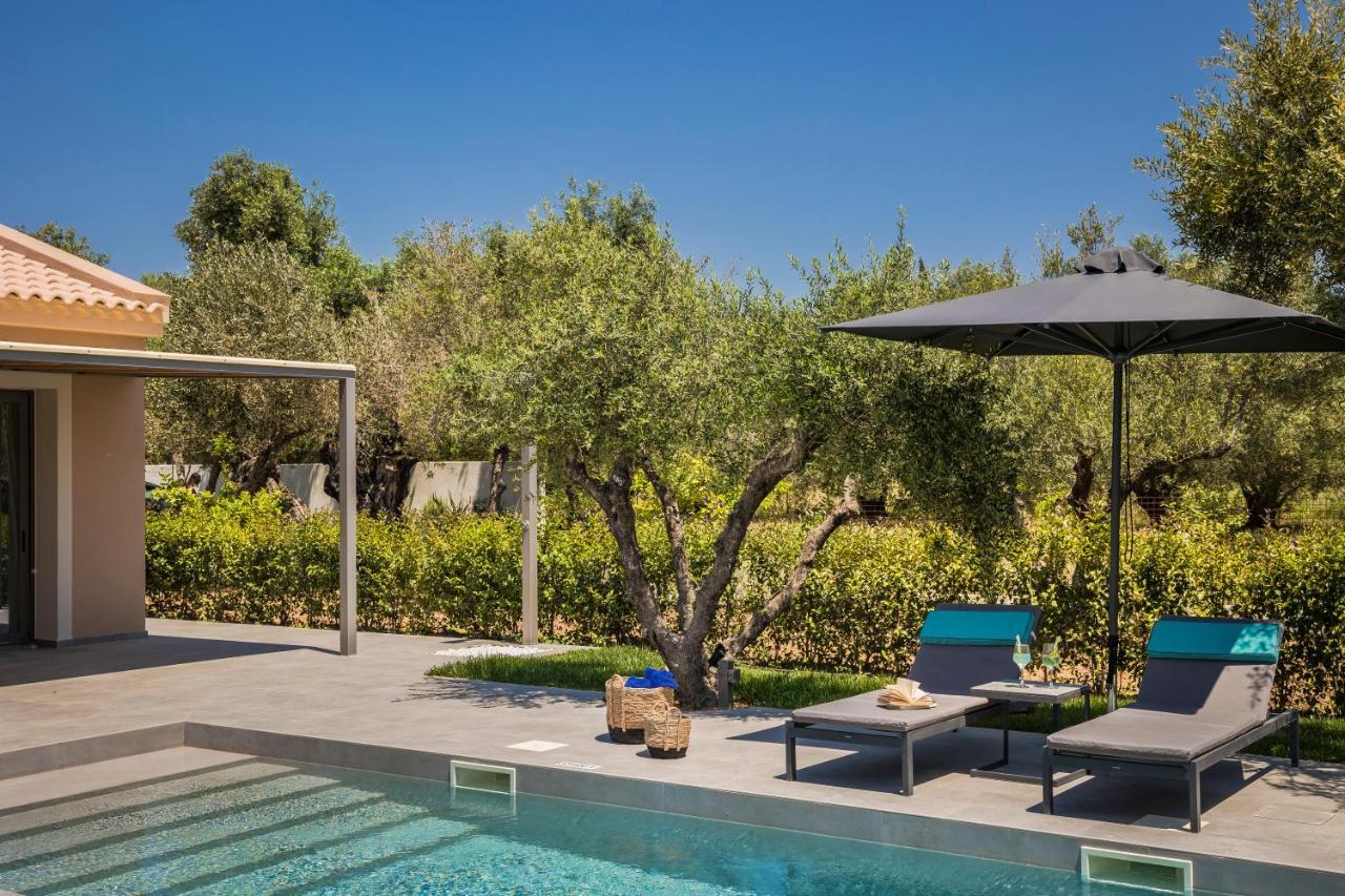 Villa Laoura Свороната Екстер'єр фото